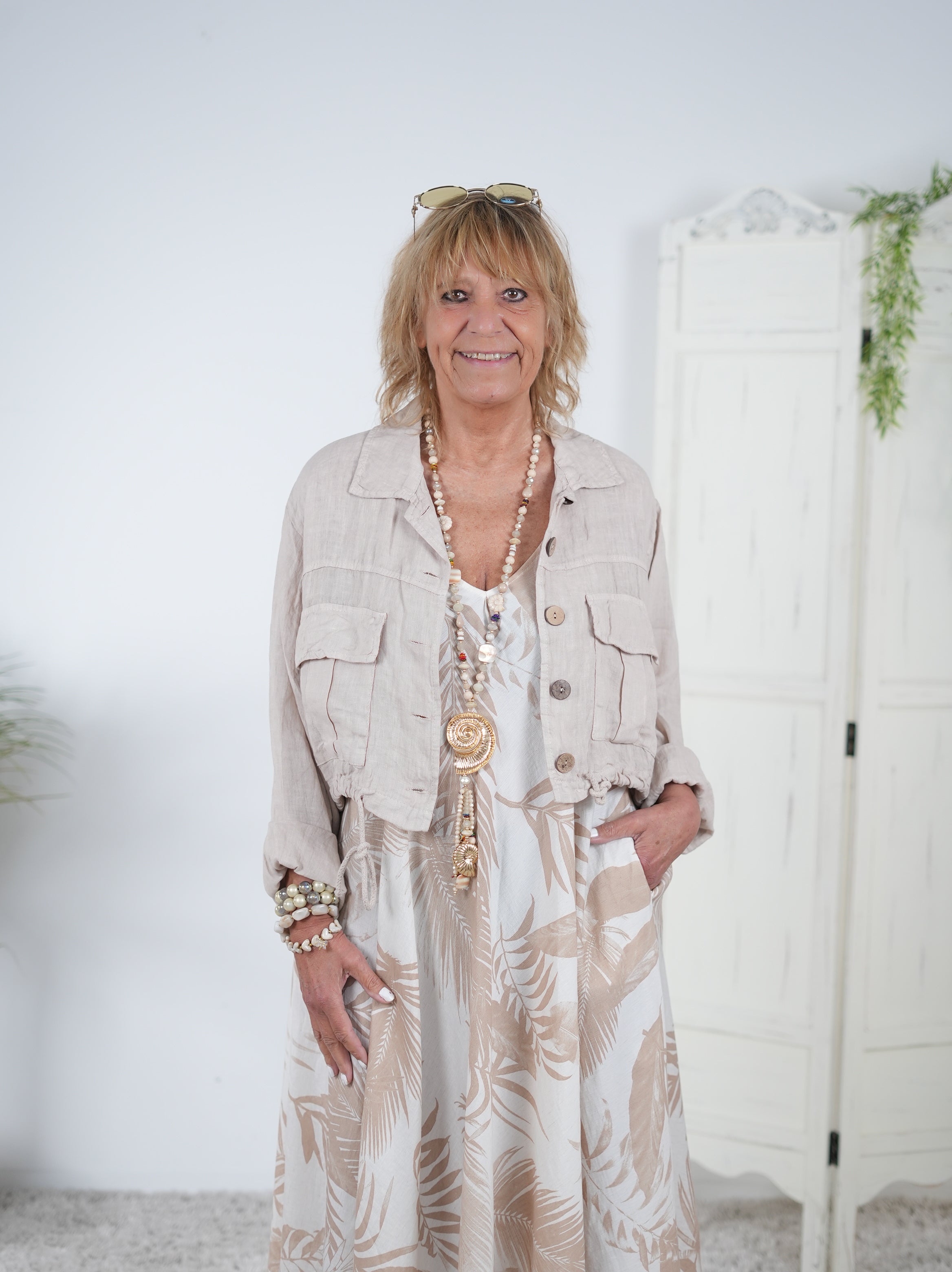 Crop Leinen Jacke mit Knopfleiste Beige