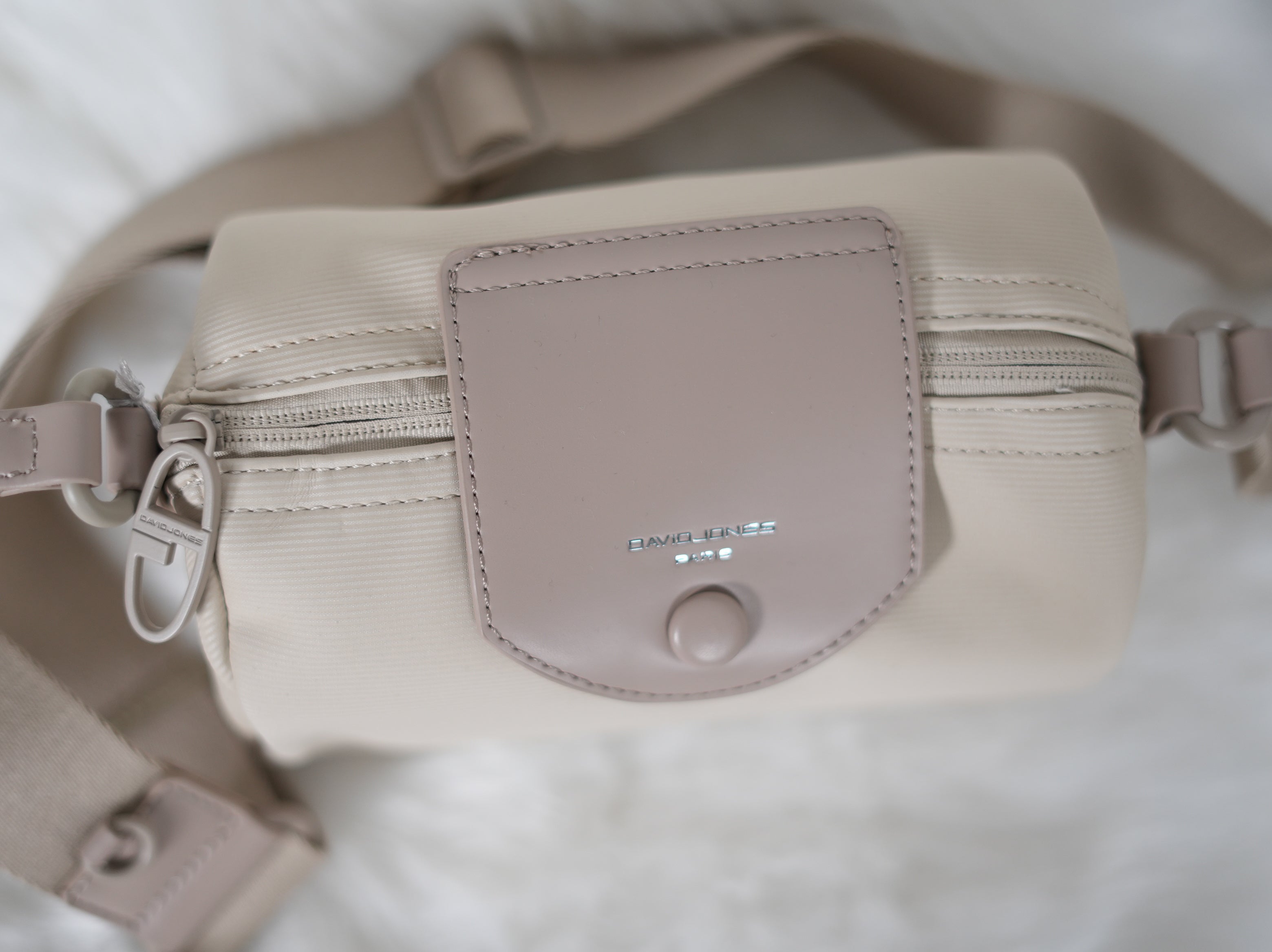Crossbag von David Jones