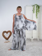 eleganter 2-Teiler im Leo Look
