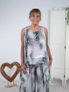 eleganter 2-Teiler im Leo Look