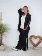 Jacke mit seitlichen Streifen in Waschlederoptik Schwarz