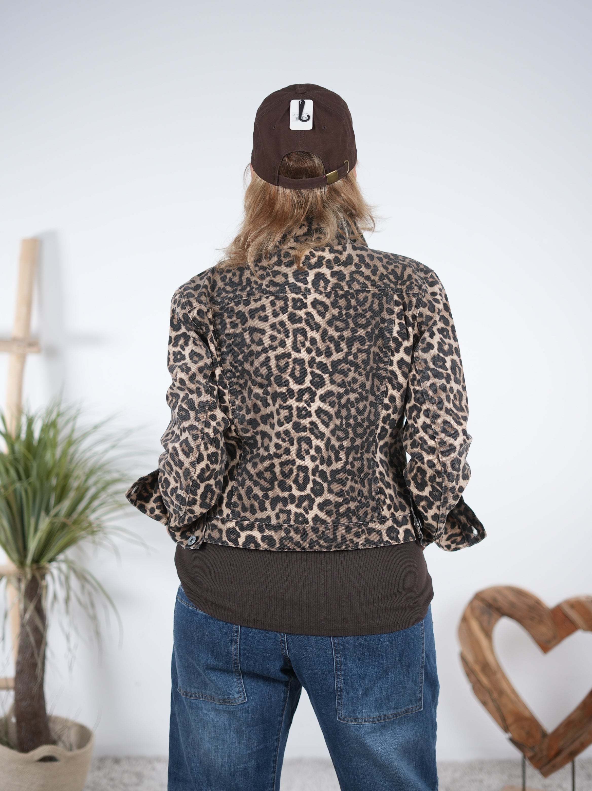 Jeans Jacke im Leo Look