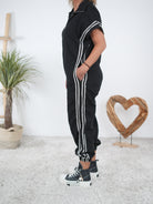 Lässiger Jumper im Materialmix mit seitlichen Streifen