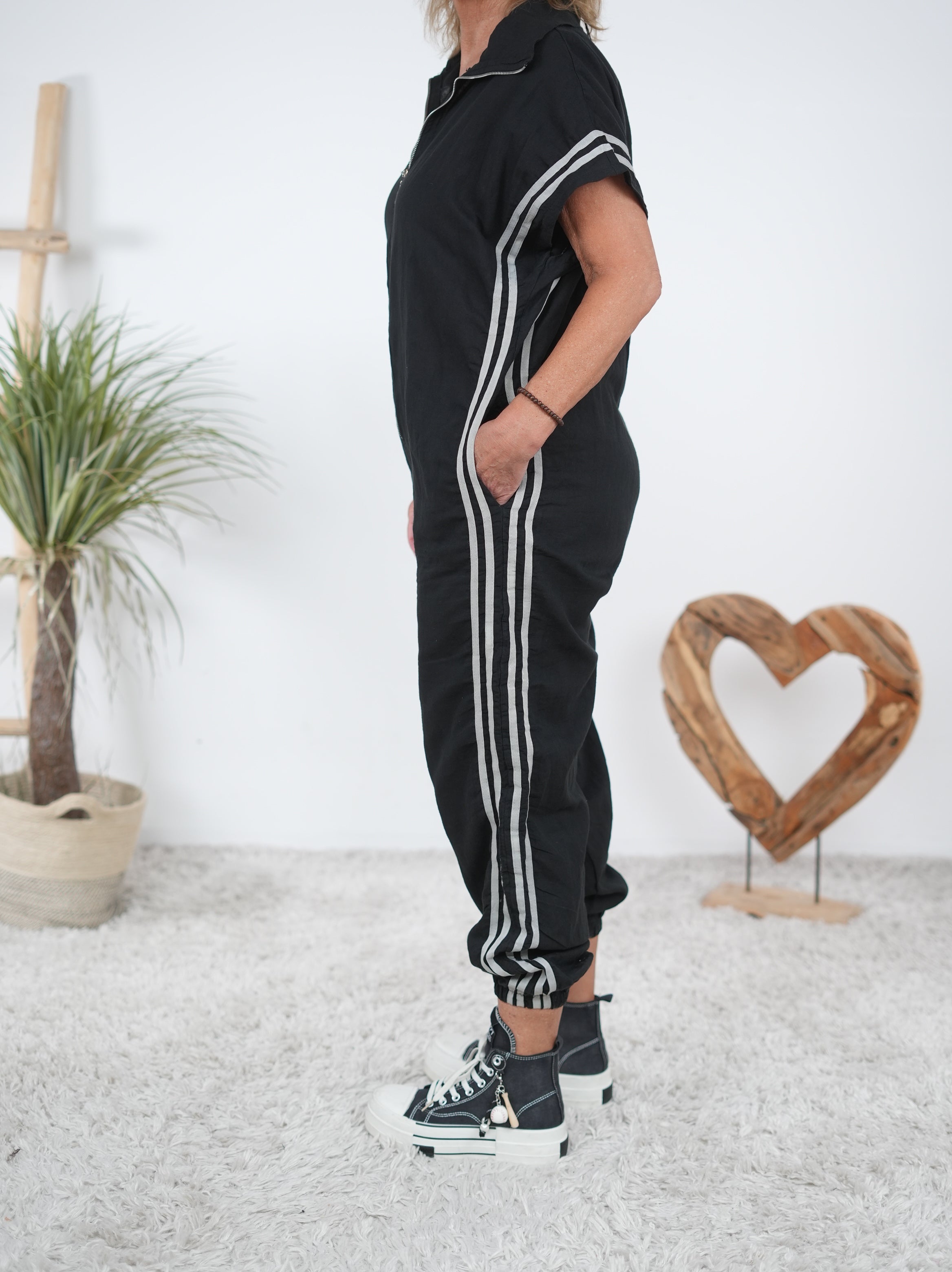 Lässiger Jumper im Materialmix mit seitlichen Streifen