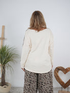 Lässiges Sweaty mit großem Rundhalsausschnitt und Print
