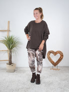 Langarm Shirt mit Ärmelbündchen im Vokuhila Schnitt