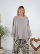 Langarm Shirt mit Ärmelbündchen im Vokuhila Schnitt