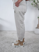 Luftige Leinen Pants mit Gummibund am Beinabschluss