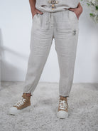 Luftige Leinen Pants mit Gummibund am Beinabschluss