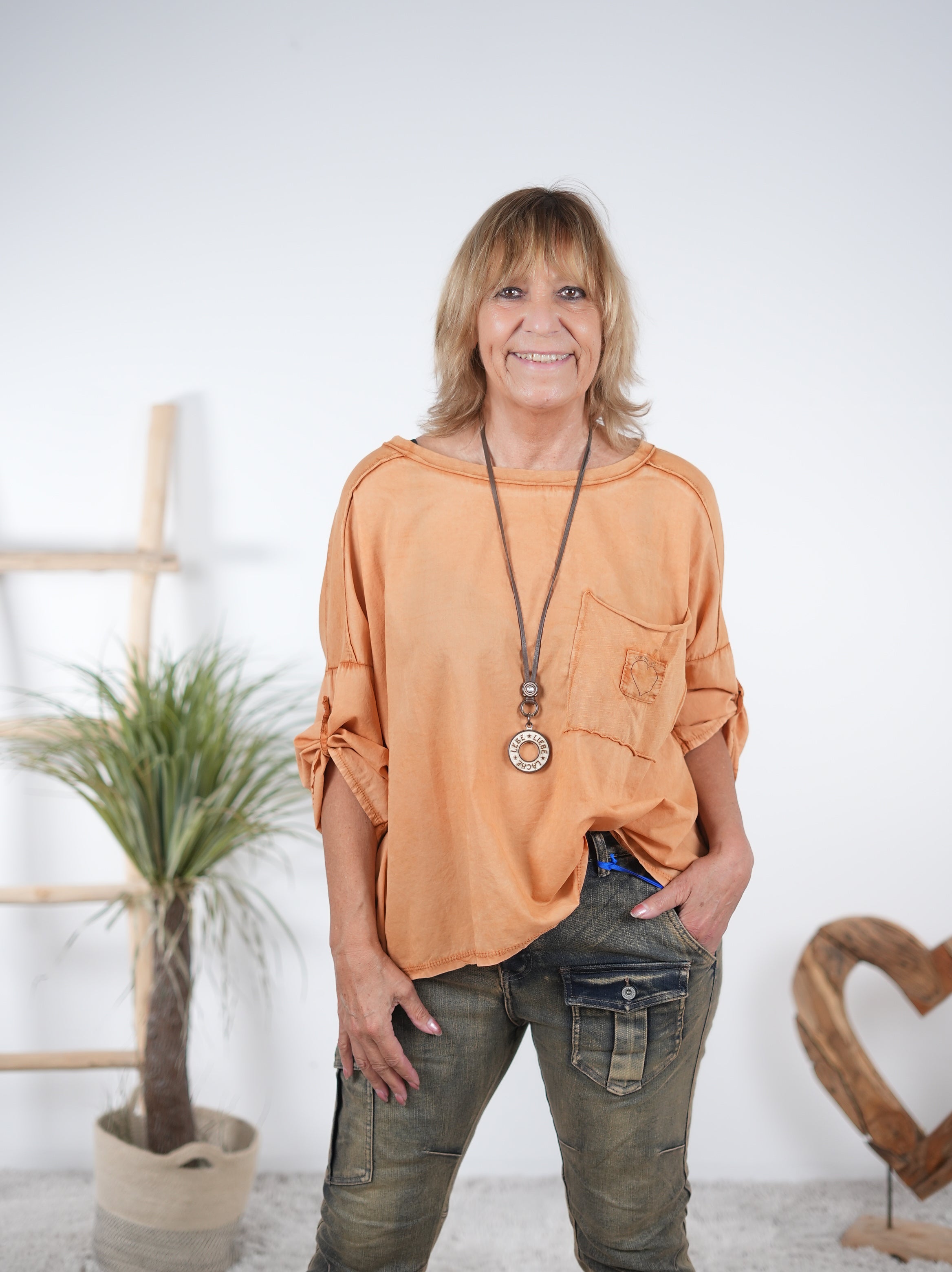 leichtes Blusen Shirt mit kleinem Patch Rost