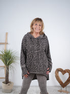 Longhoody im Leo Look