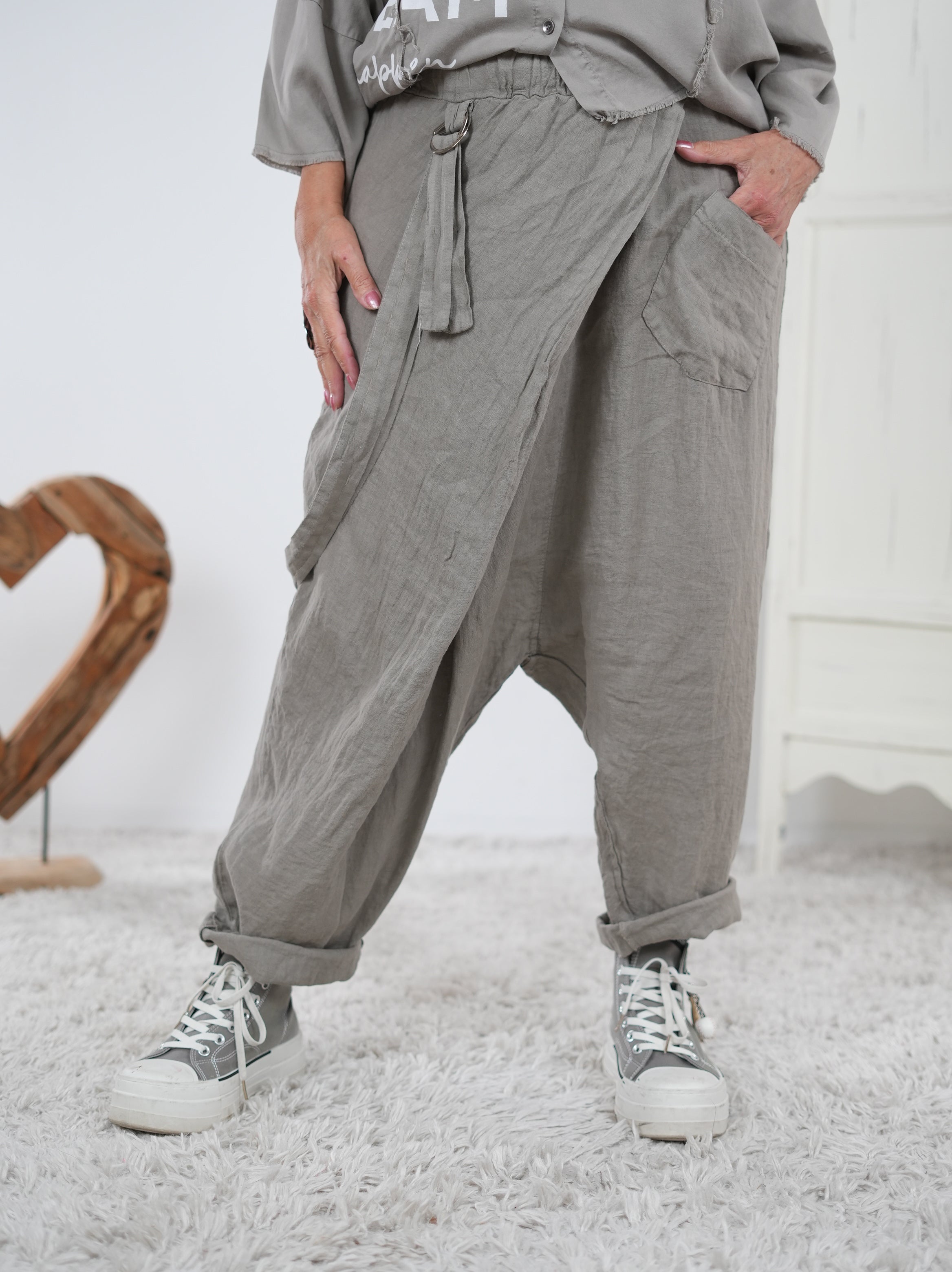 Luftige Haremshose aus Leinen Taupe