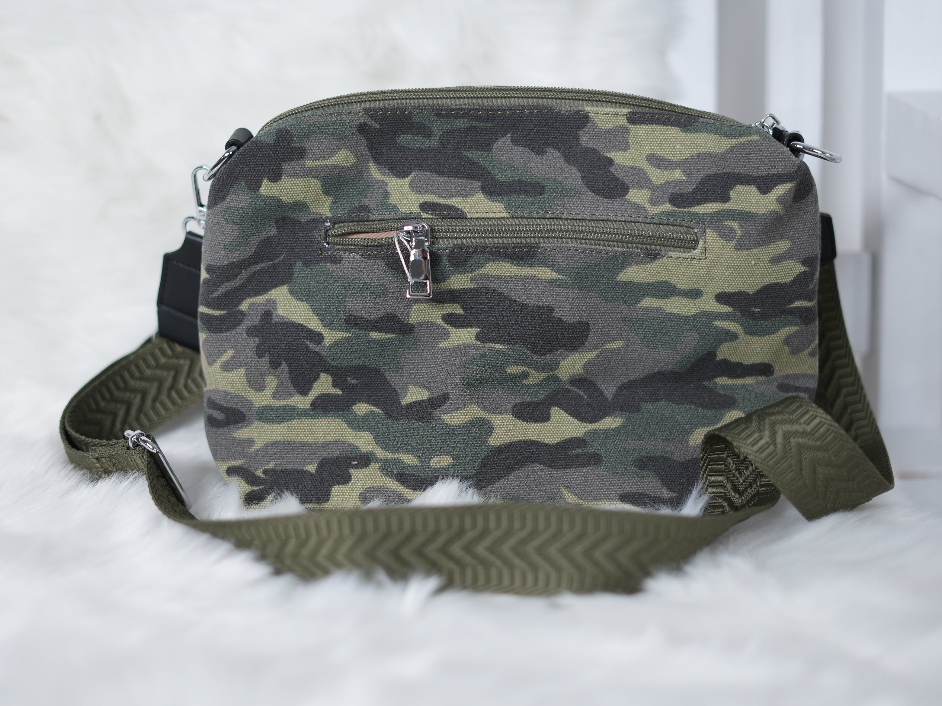 Niedliche Crossbag in Camouflage