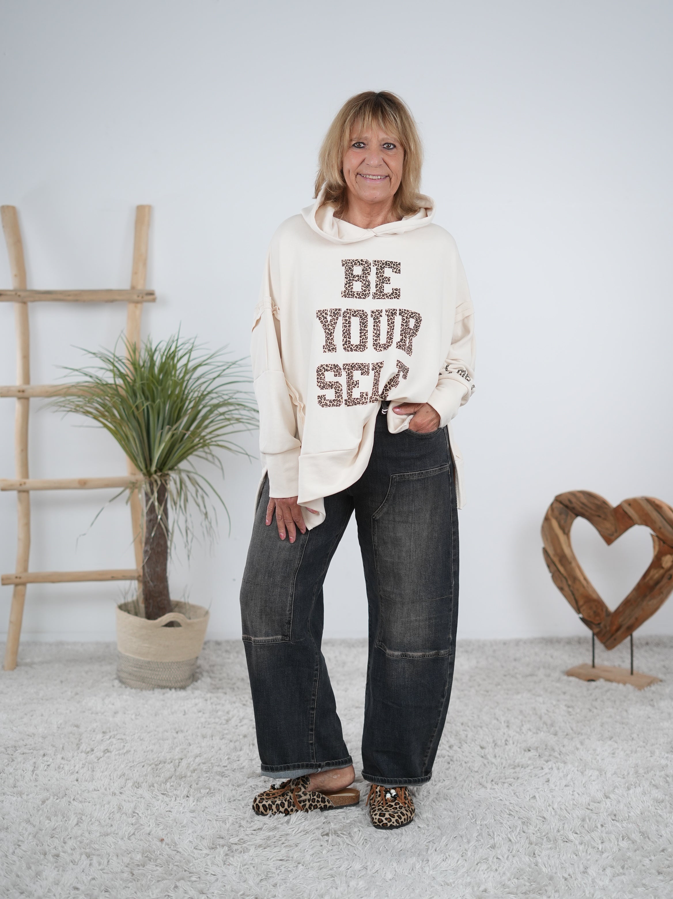 oversize Hoody mit großem Leo Print und Ärmelbündchen