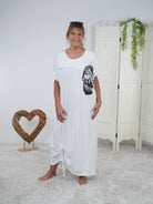 oversized Kleid mit großem Skull Print Weiß