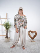 Poncho Shirt im Camouflage Look mit Rundhalsausschnitt Beige