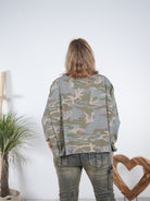 Poncho Shirt im Camouflage Look mit Rundhalsausschnitt