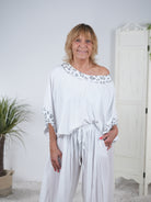 Poncho Shirt mit Leo Akzenten Weiß