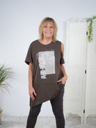 Shirt mit Cut Outs und Rundhalsausschnitt Schoko