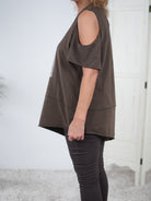 Shirt mit Cut Outs und Rundhalsausschnitt