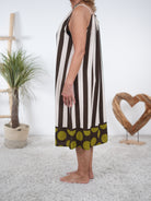 Sommerkleid mit Spaghetti Trägern im Streifen Design