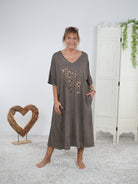 T-Shirt Kleid mit V-Ausschnitt Schoko