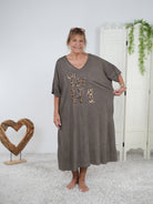 T-Shirt Kleid mit V-Ausschnitt