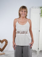 Top im Materialmix mit "Dreamer" Schriftzug Beige