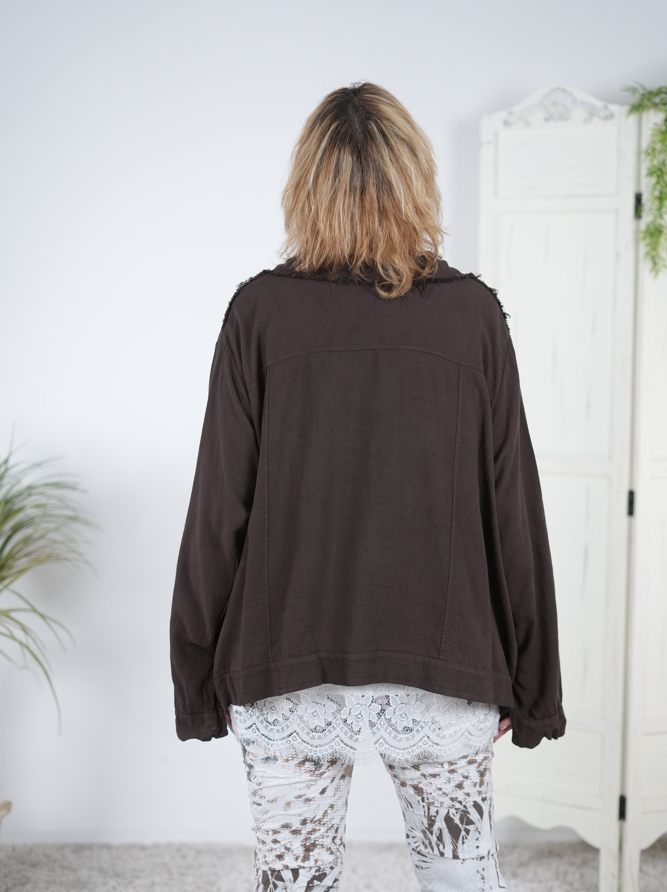 Verspielte Jacke mit Blumen Patches
