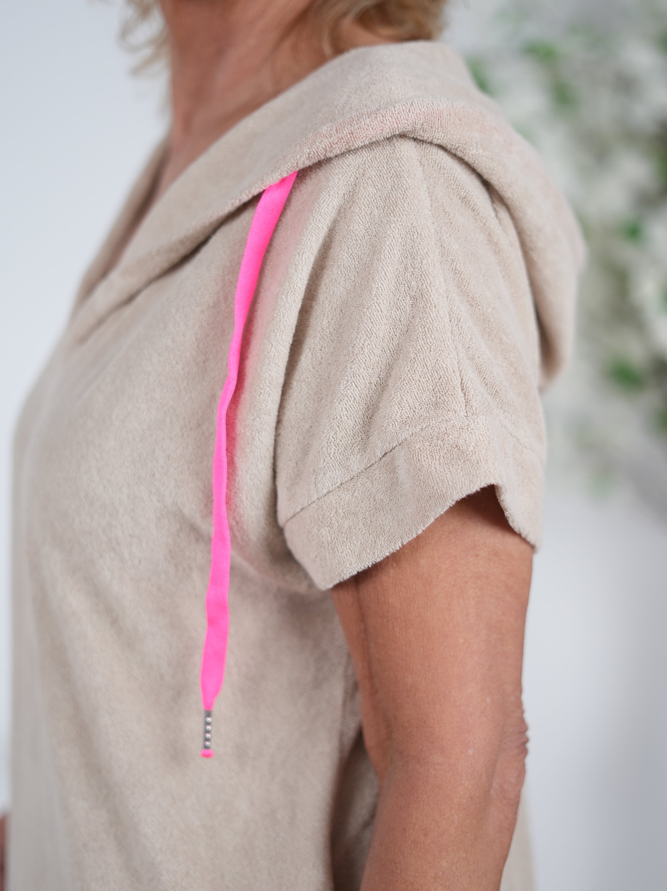 Verspieltes Kleid aus Frottee